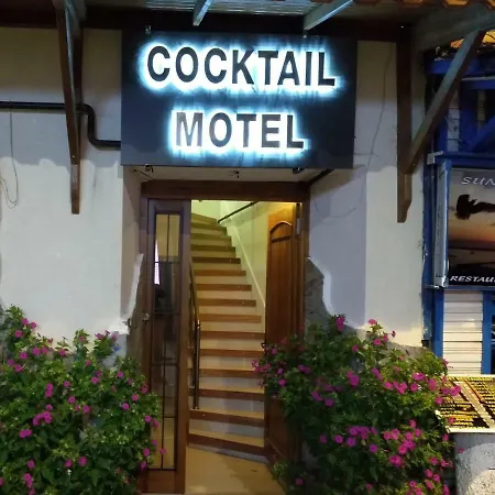 Cocktail Bed & Breakfast